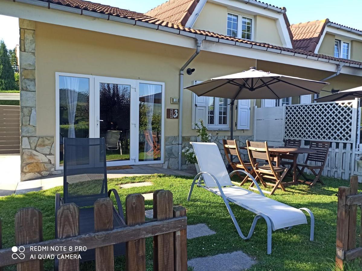 Apartamentos Puerta De Gijon Ngoại thất bức ảnh
