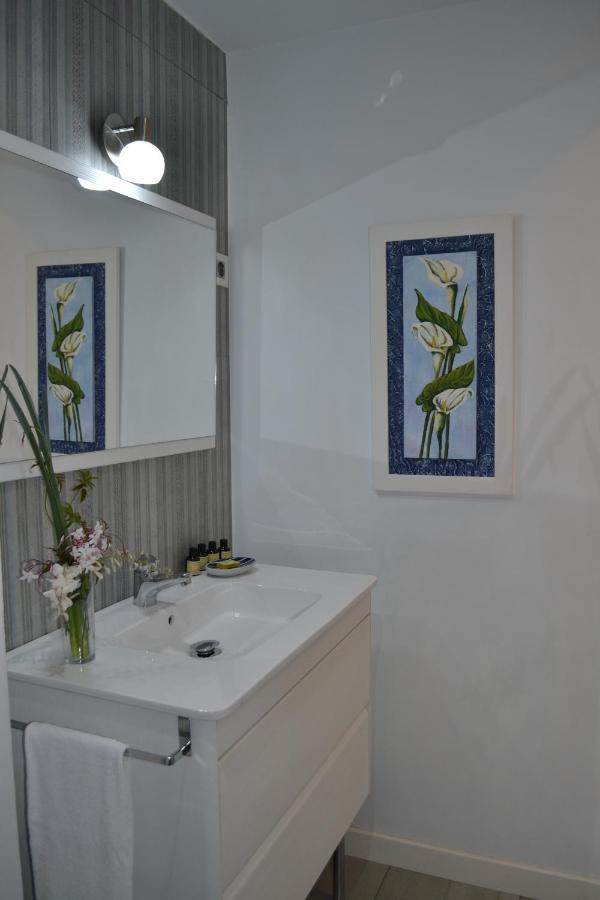 Apartamentos Puerta De Gijon Ngoại thất bức ảnh