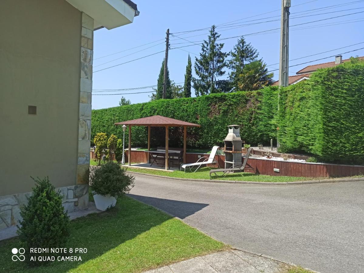 Apartamentos Puerta De Gijon Ngoại thất bức ảnh