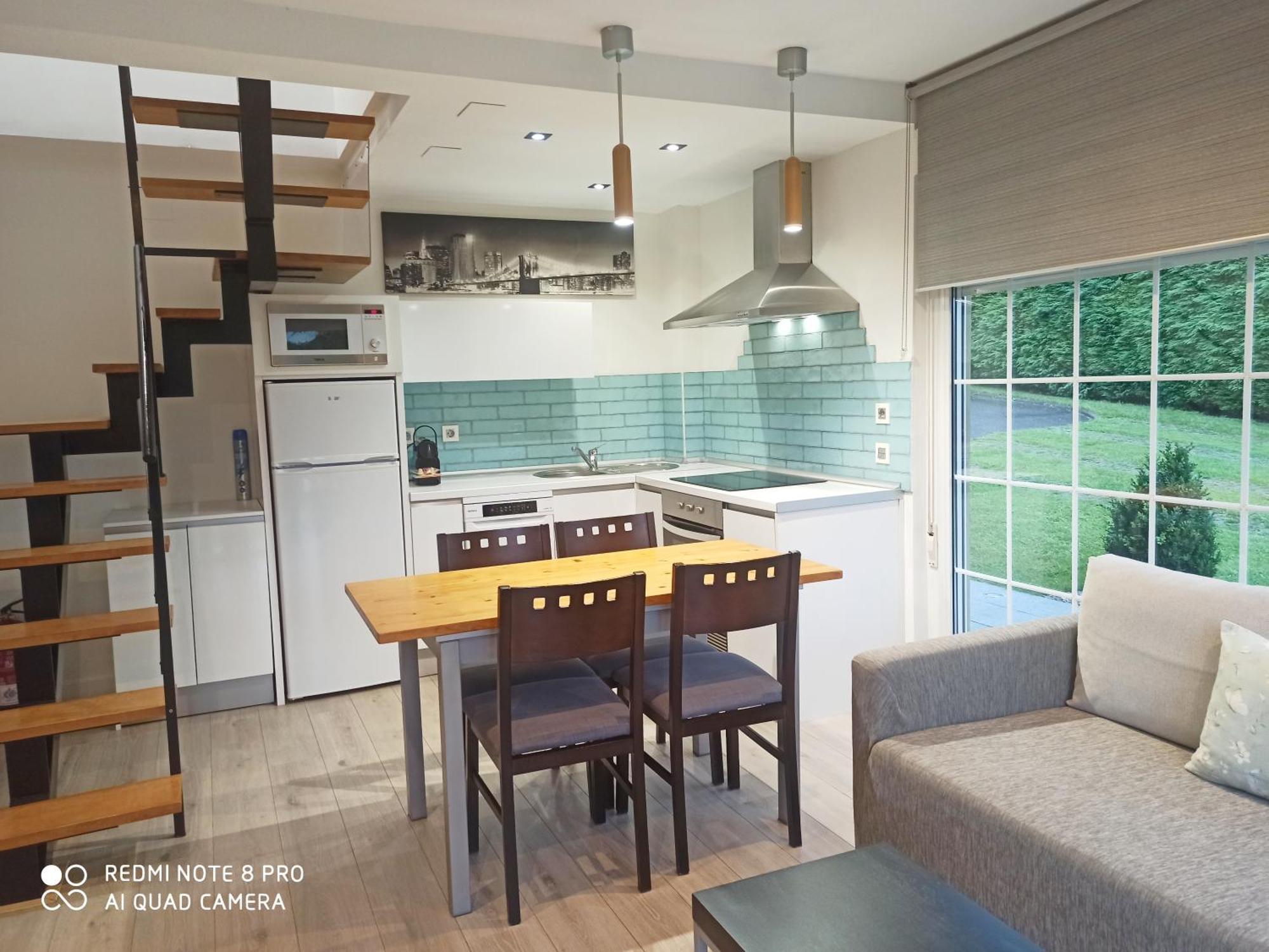 Apartamentos Puerta De Gijon Ngoại thất bức ảnh