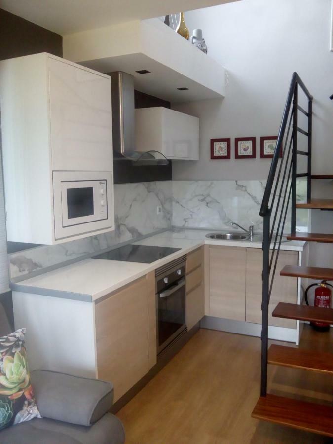 Apartamentos Puerta De Gijon Ngoại thất bức ảnh